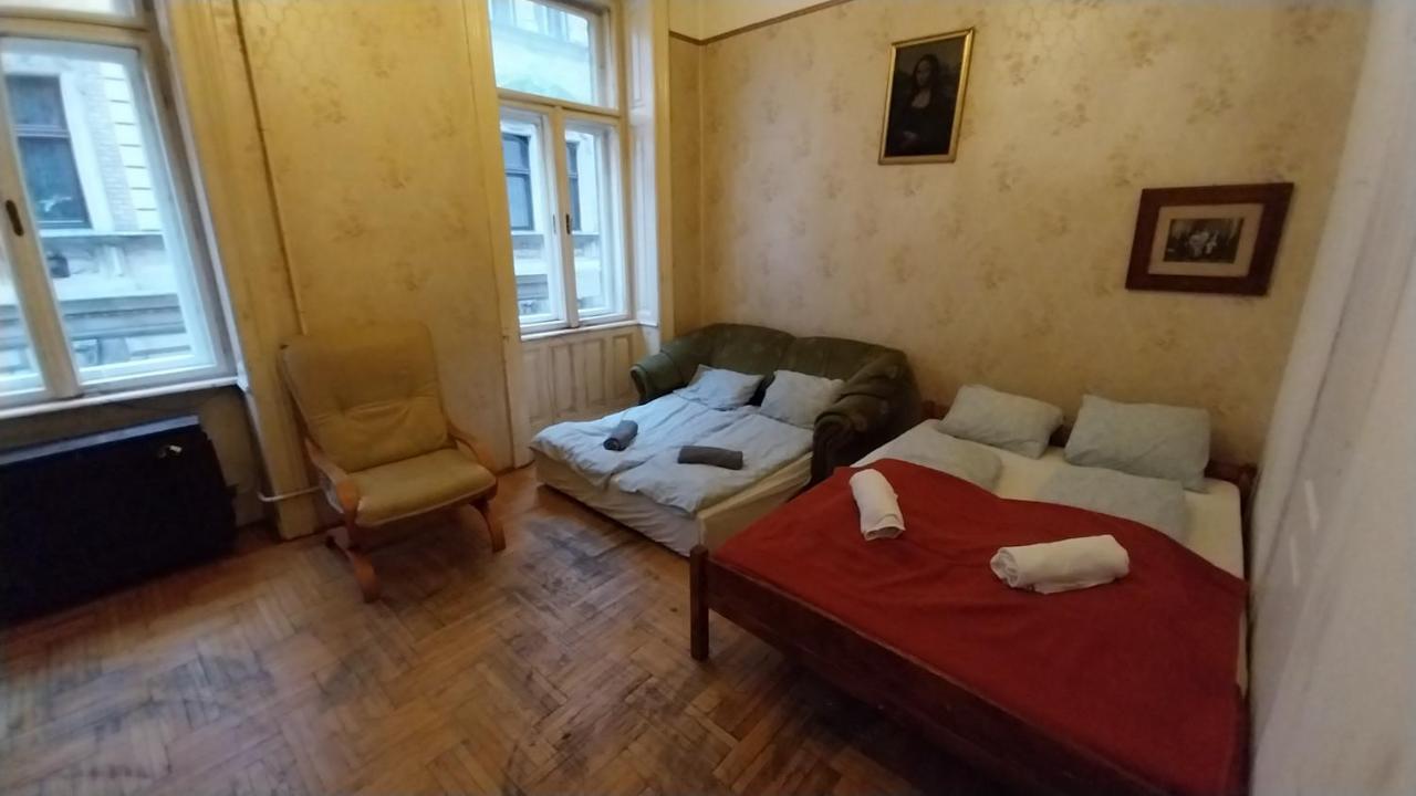 Retro Rooms Budapest Luaran gambar